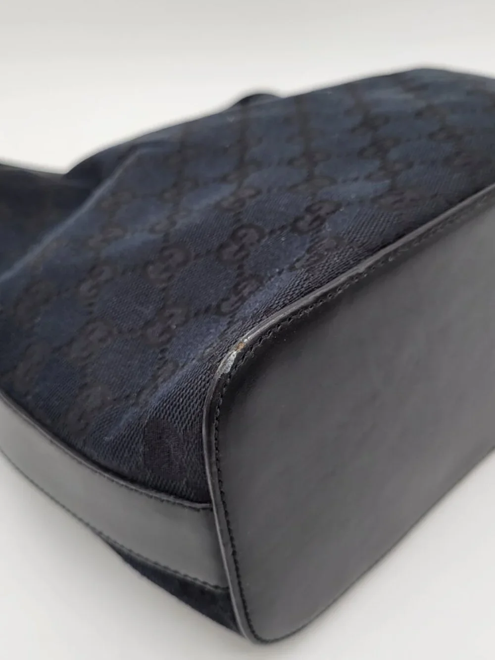 Vintage Tom Ford Era Gucci GG Canvas Hobo